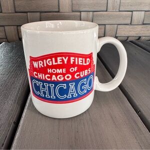 MLB‎ Wrigley Field Chicago Cubs Coffee Mug Drinkware Papel License 4”